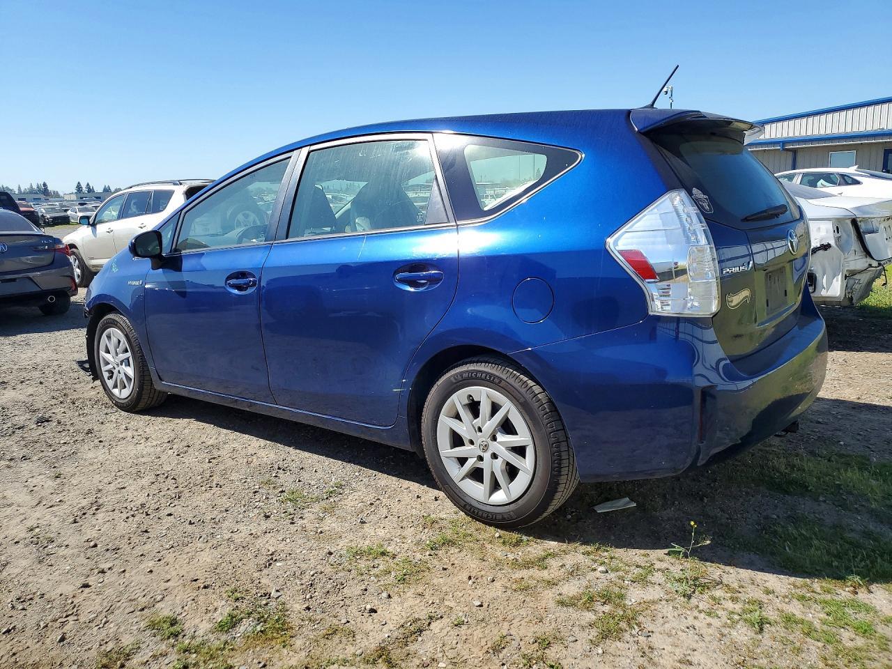 2014 TOYOTA PRIUS V