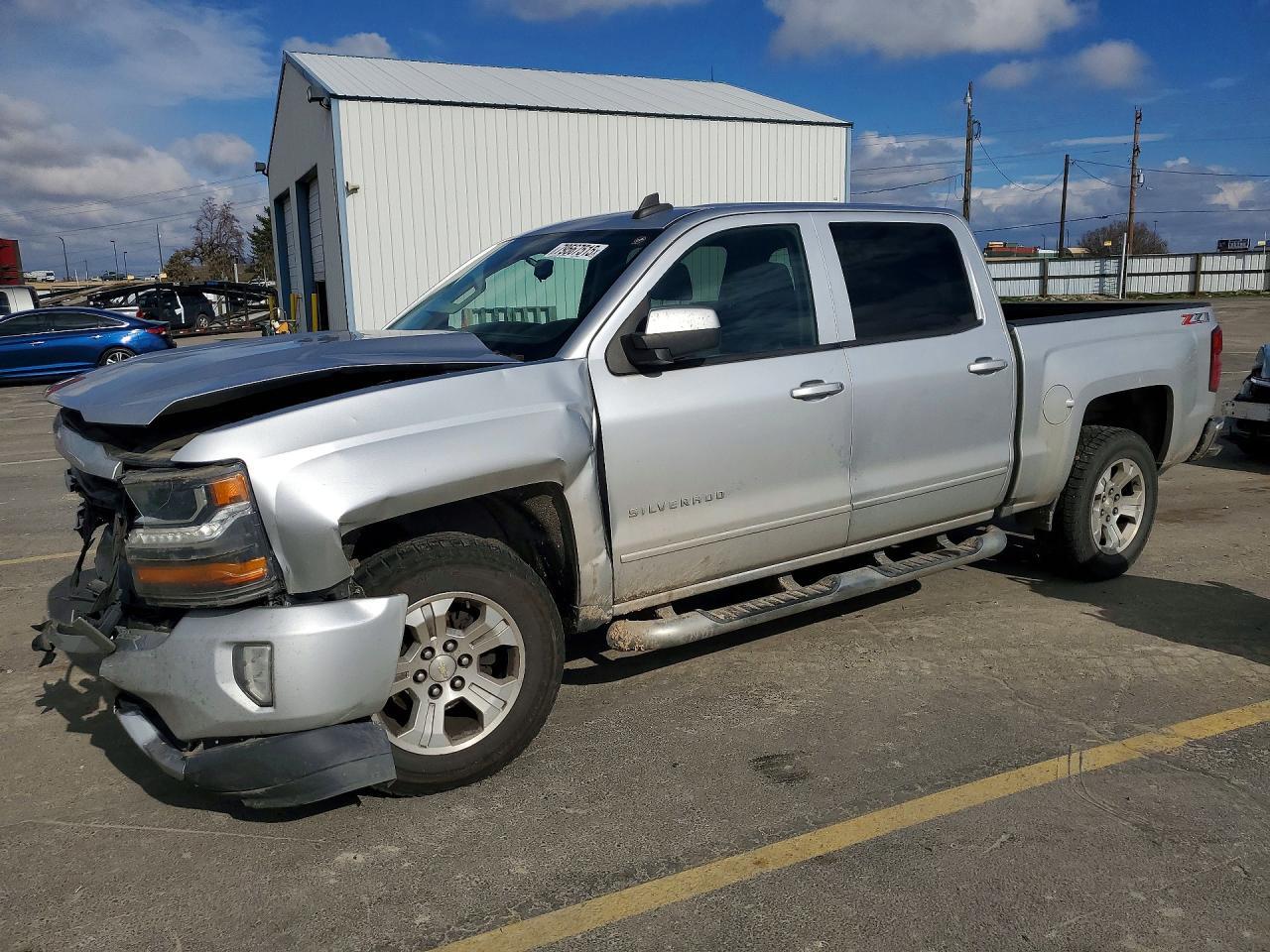 2018 CHEVROLET Silverado
