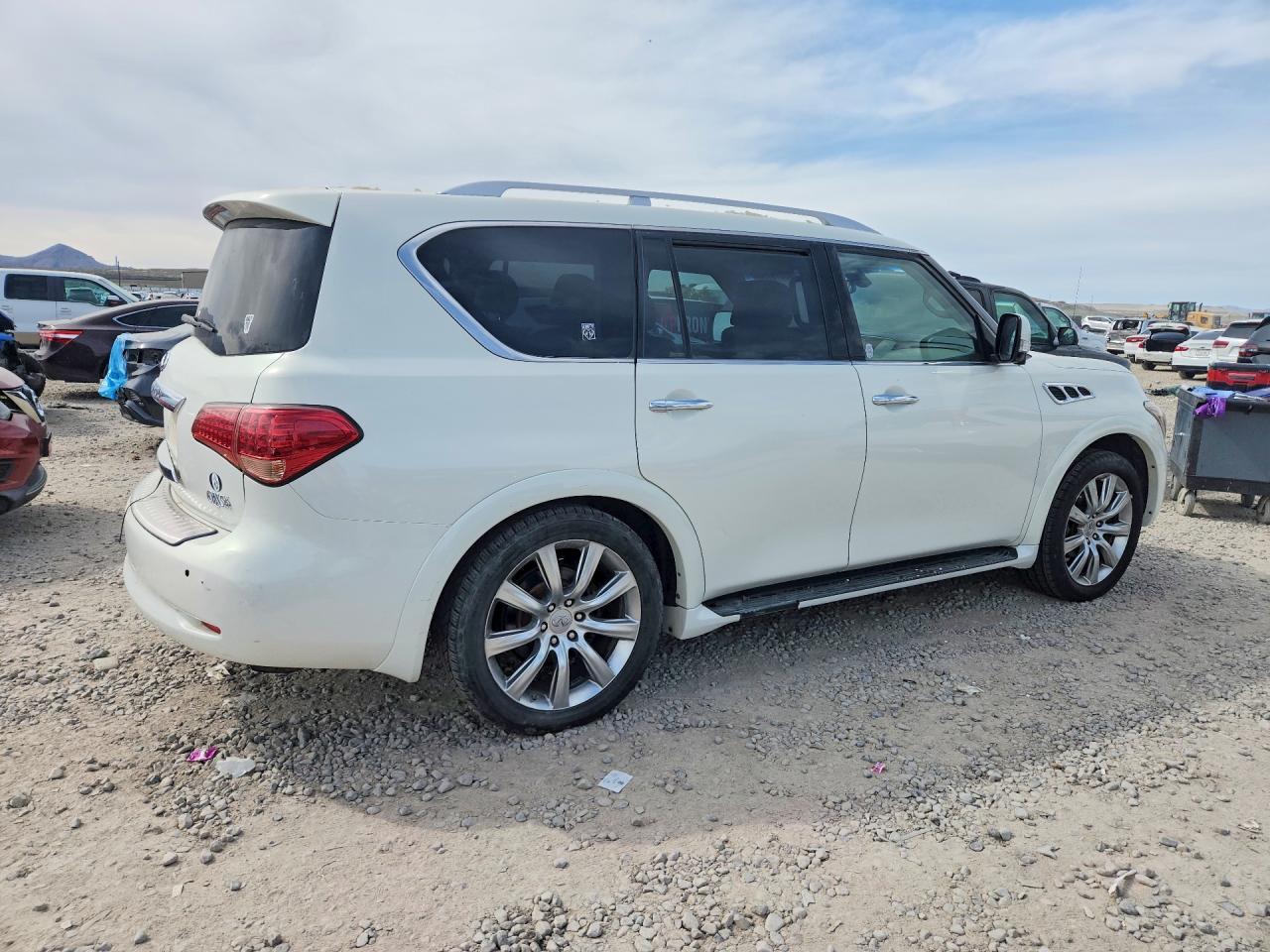 2012 INFINITI QX56