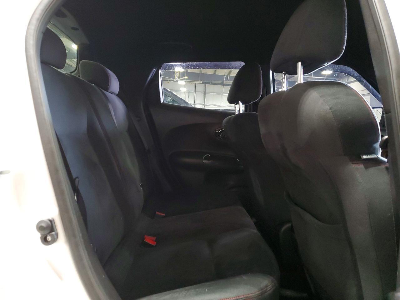 2015 NISSAN Juke