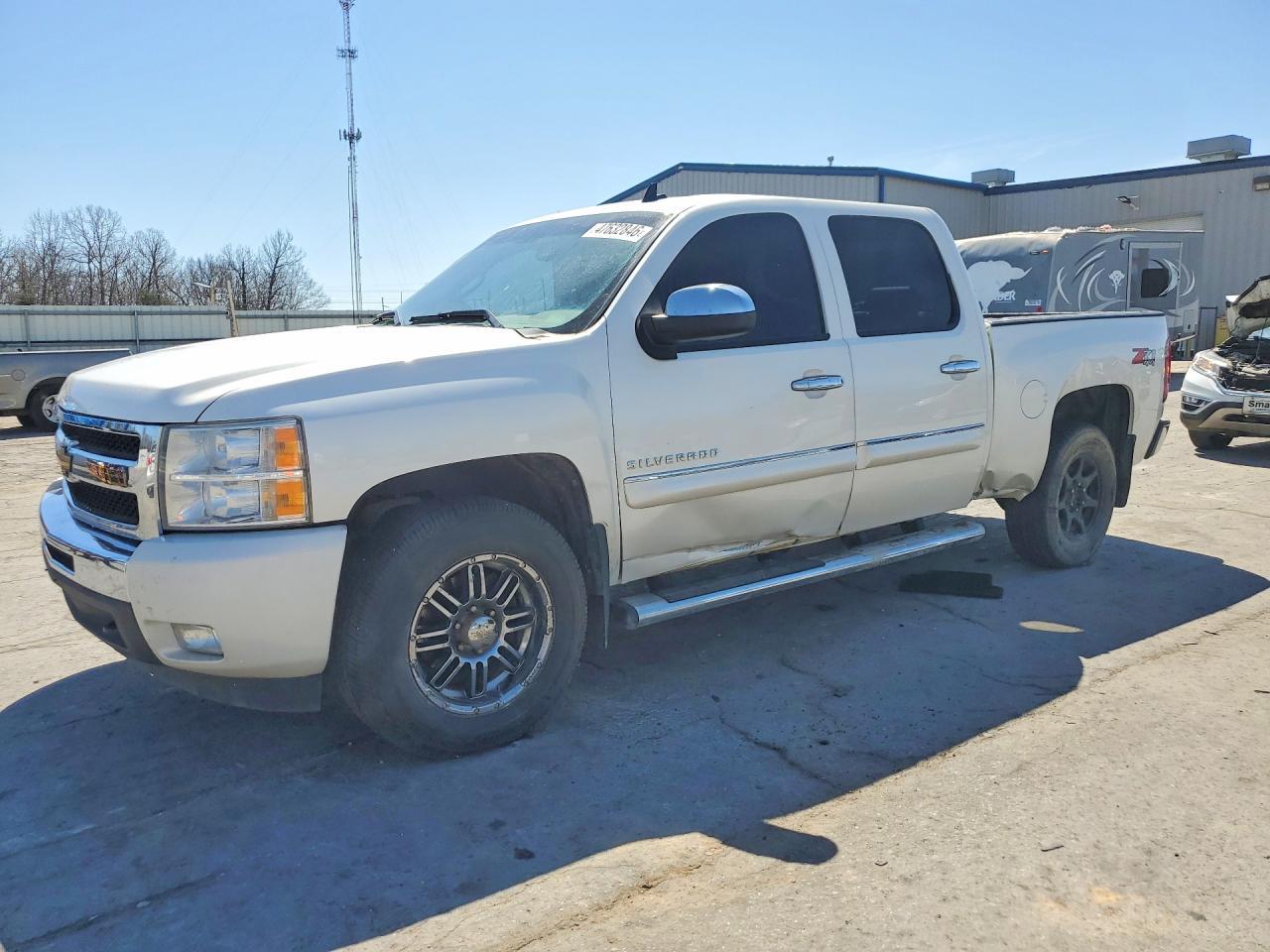 2011 CHEVROLET SILVERADO 1500