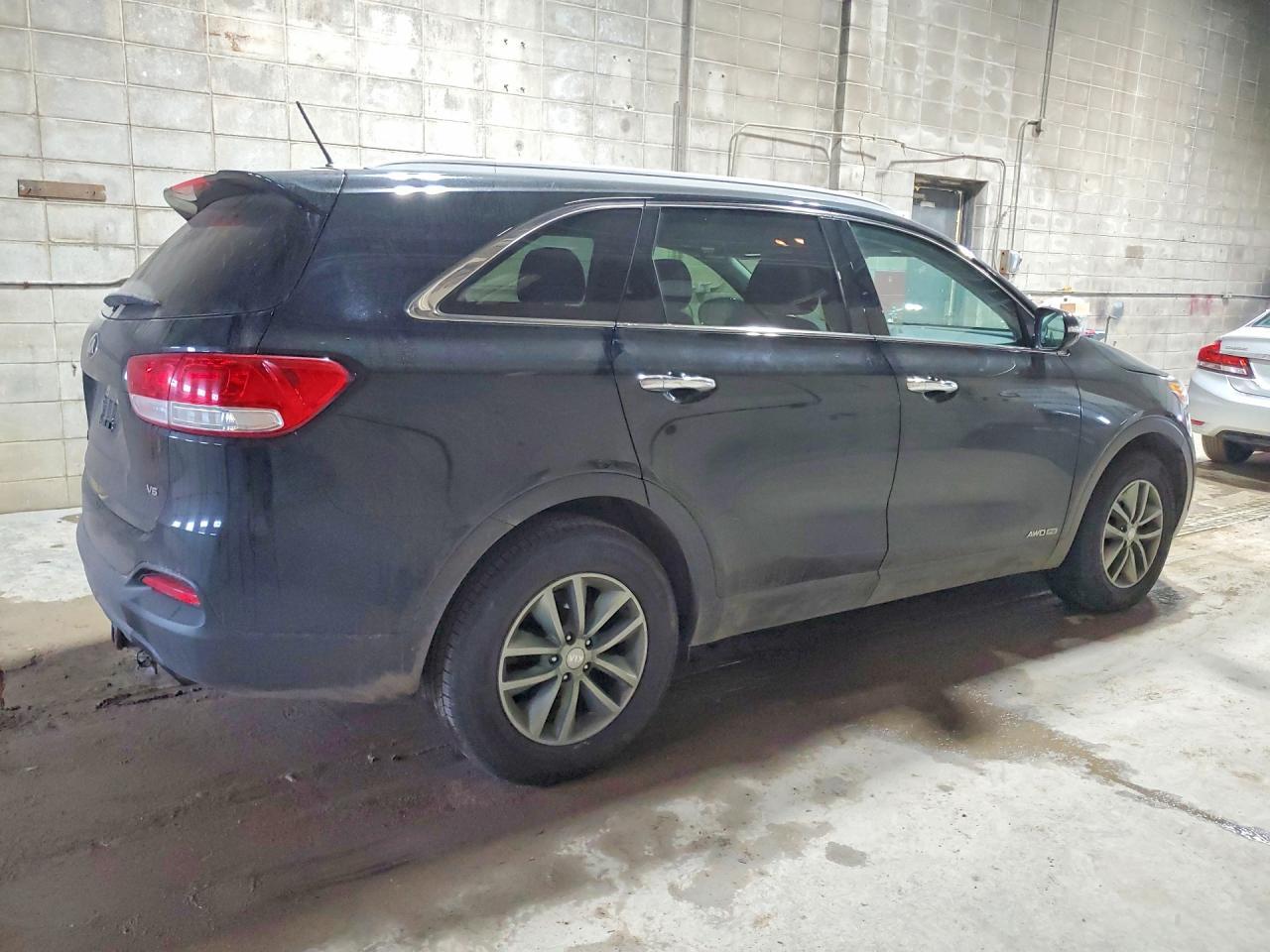 2016 KIA SORENTO