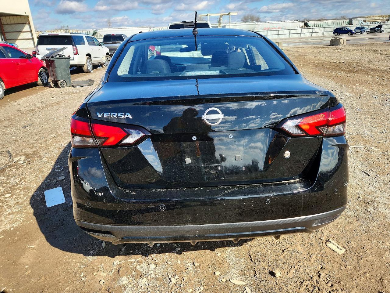 2025 NISSAN VERSA