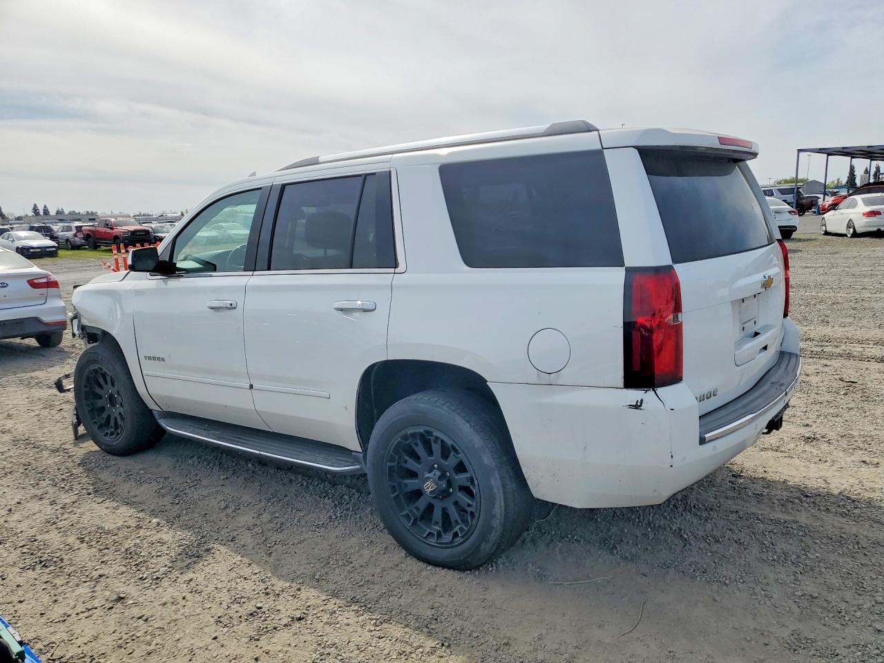 2017 CHEVROLET Tahoe