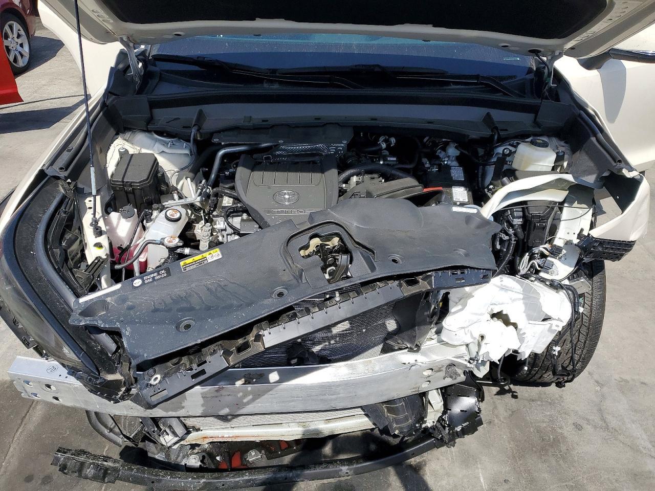 2024 TOYOTA HIGHLANDER