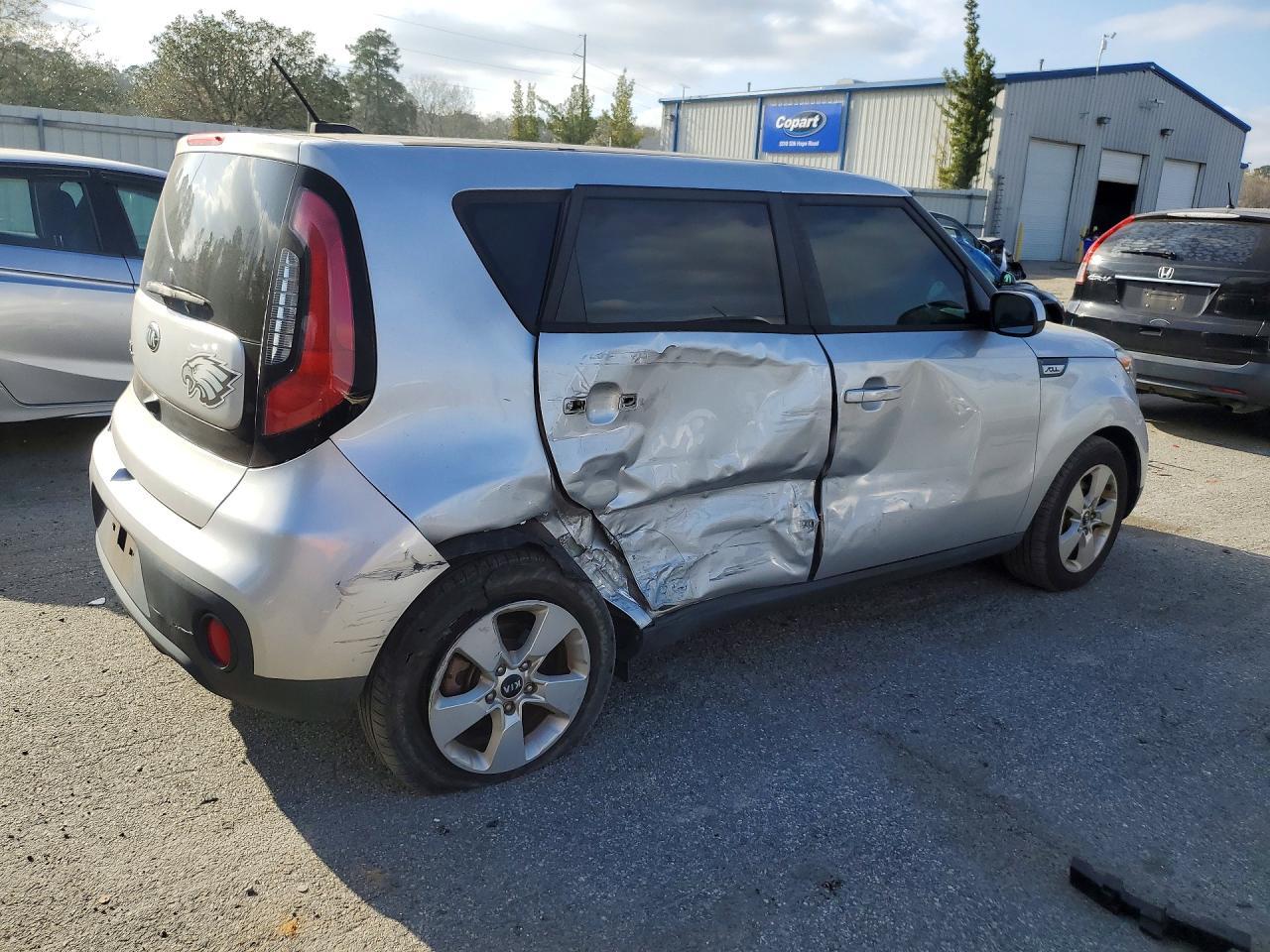 2017 KIA SOUL