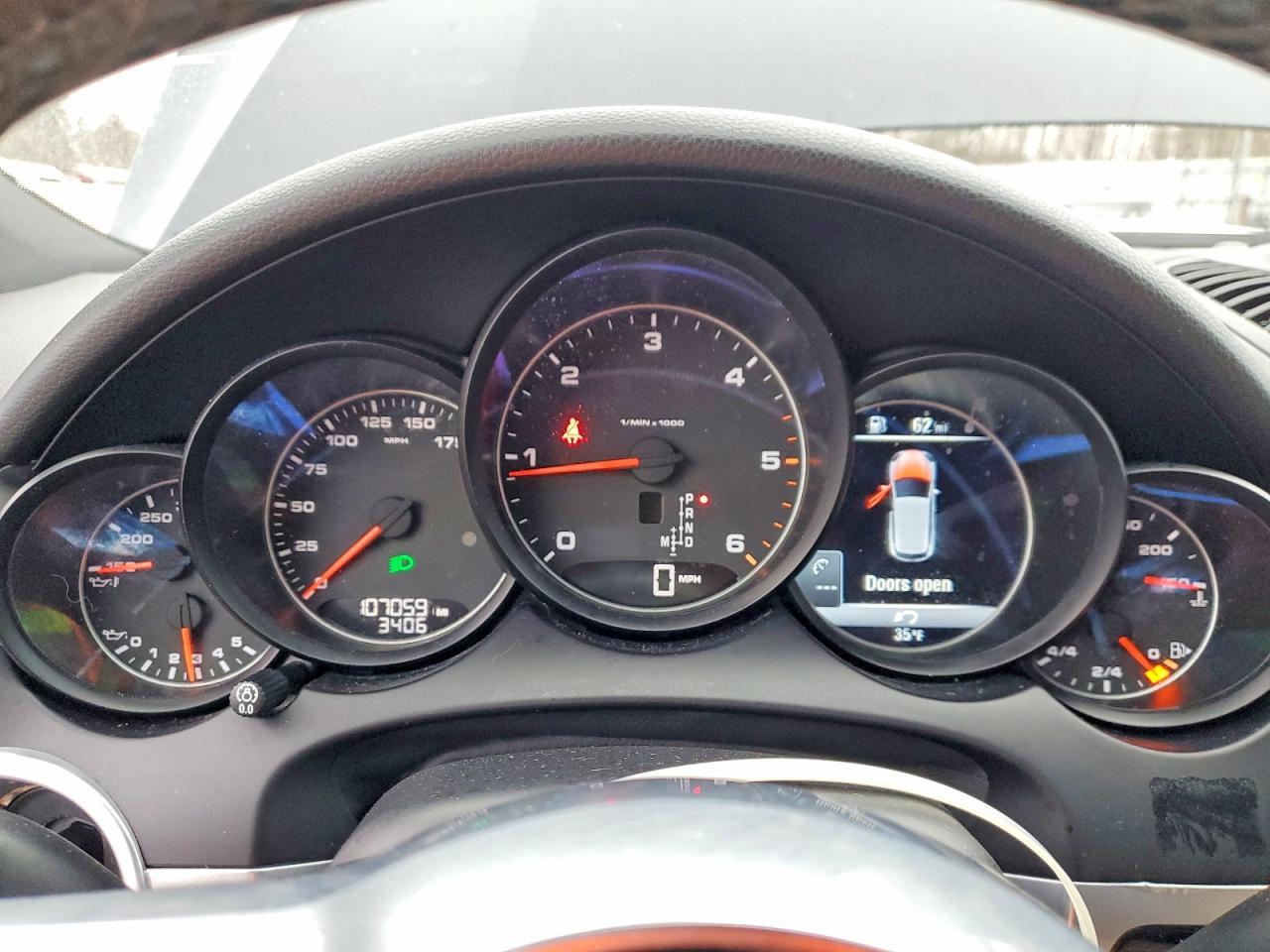 2016 PORSCHE CAYENNE