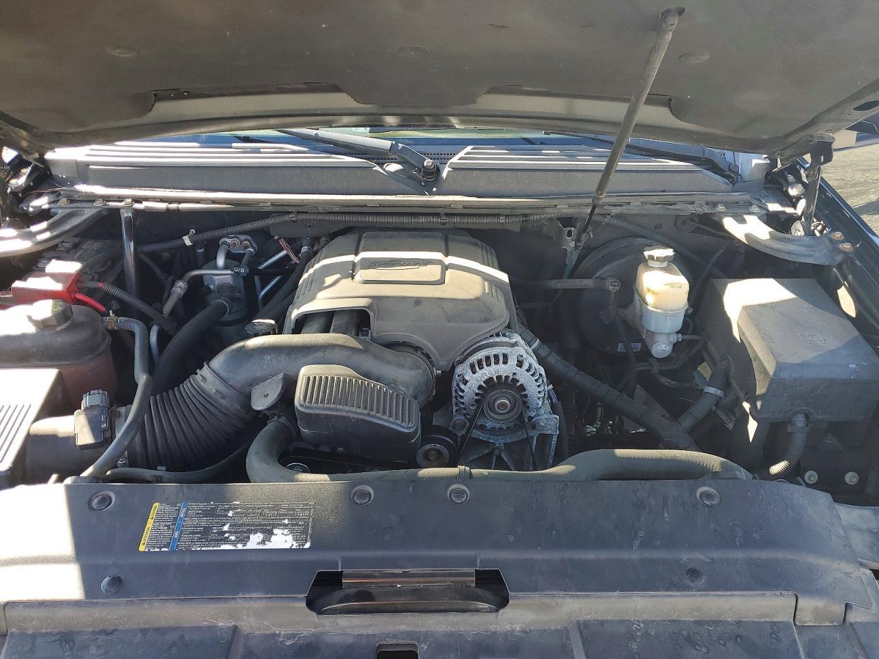 2011 CHEVROLET Tahoe