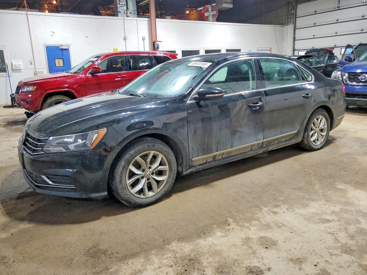 2016 VOLKSWAGEN Passat