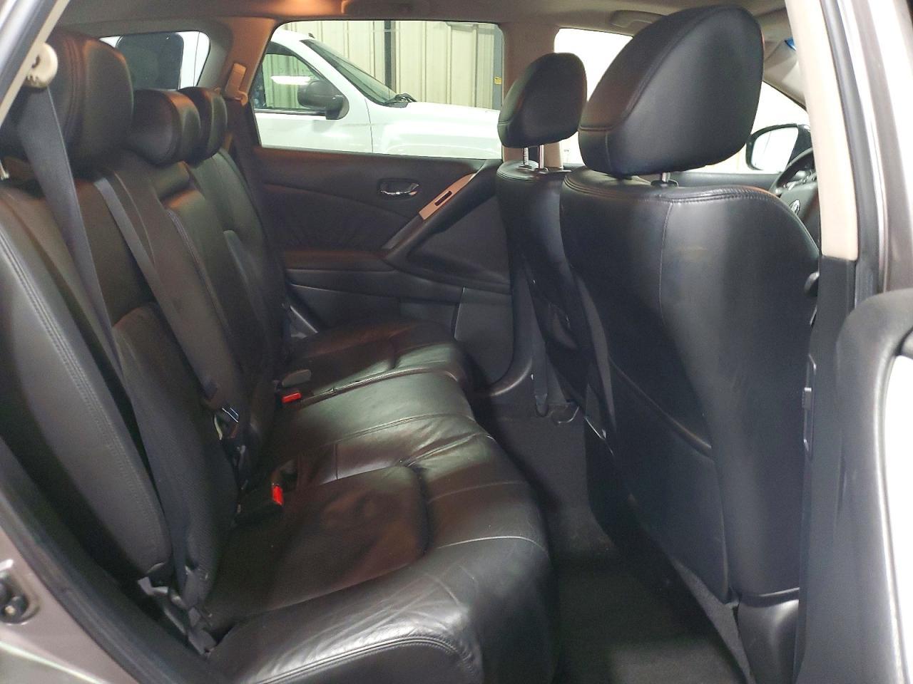 2010 NISSAN MURANO