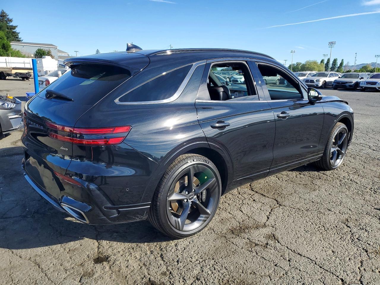 2026 GENESIS GV70