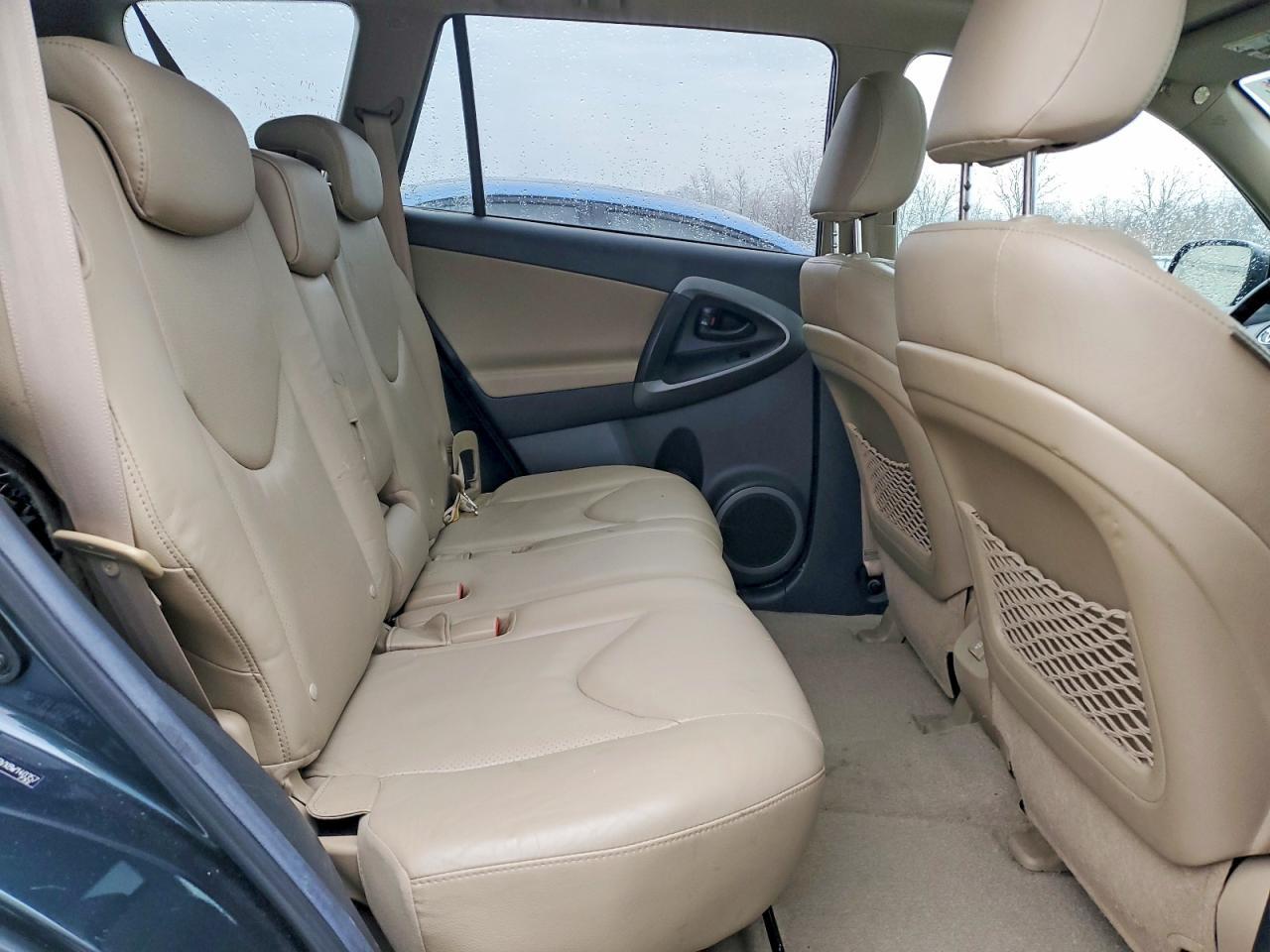 2011 TOYOTA RAV4