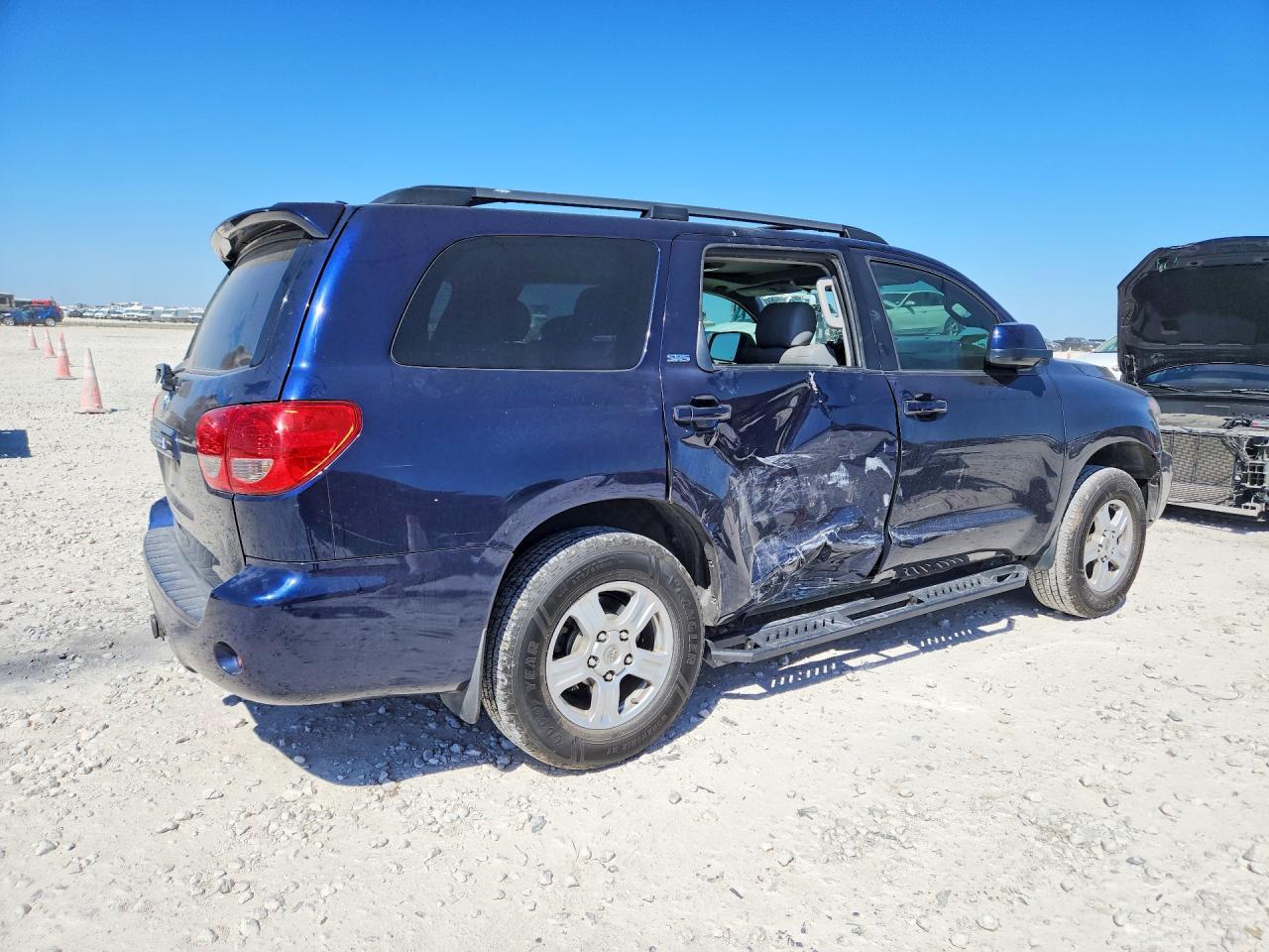 2010 TOYOTA Sequoia