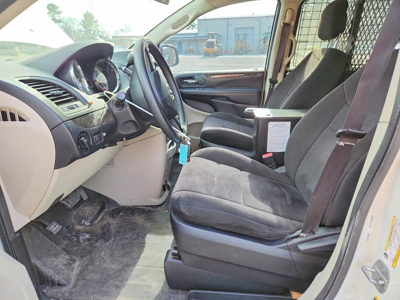 2011 DODGE GRAND CARAVAN