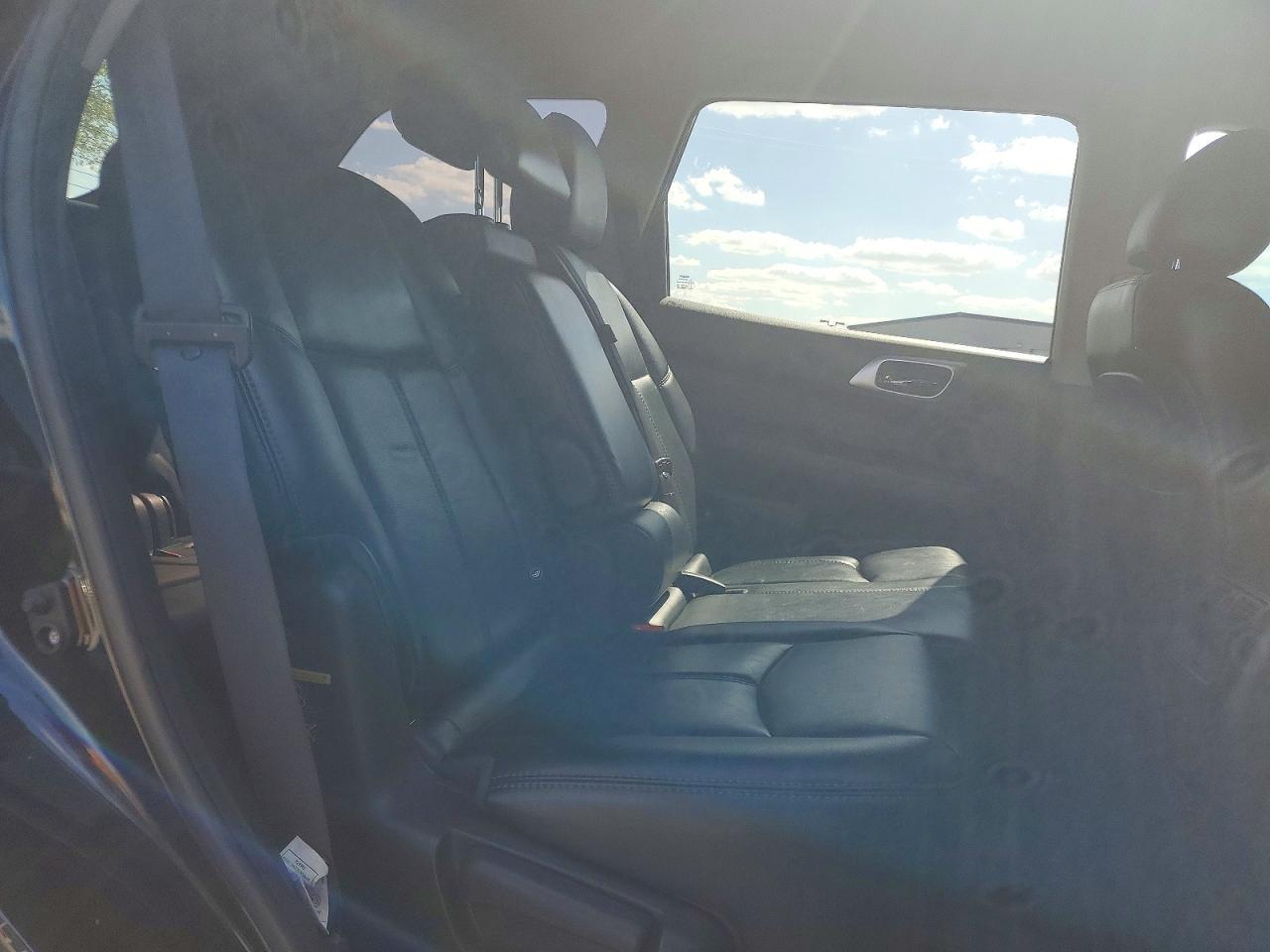 2015 NISSAN PATHFINDER