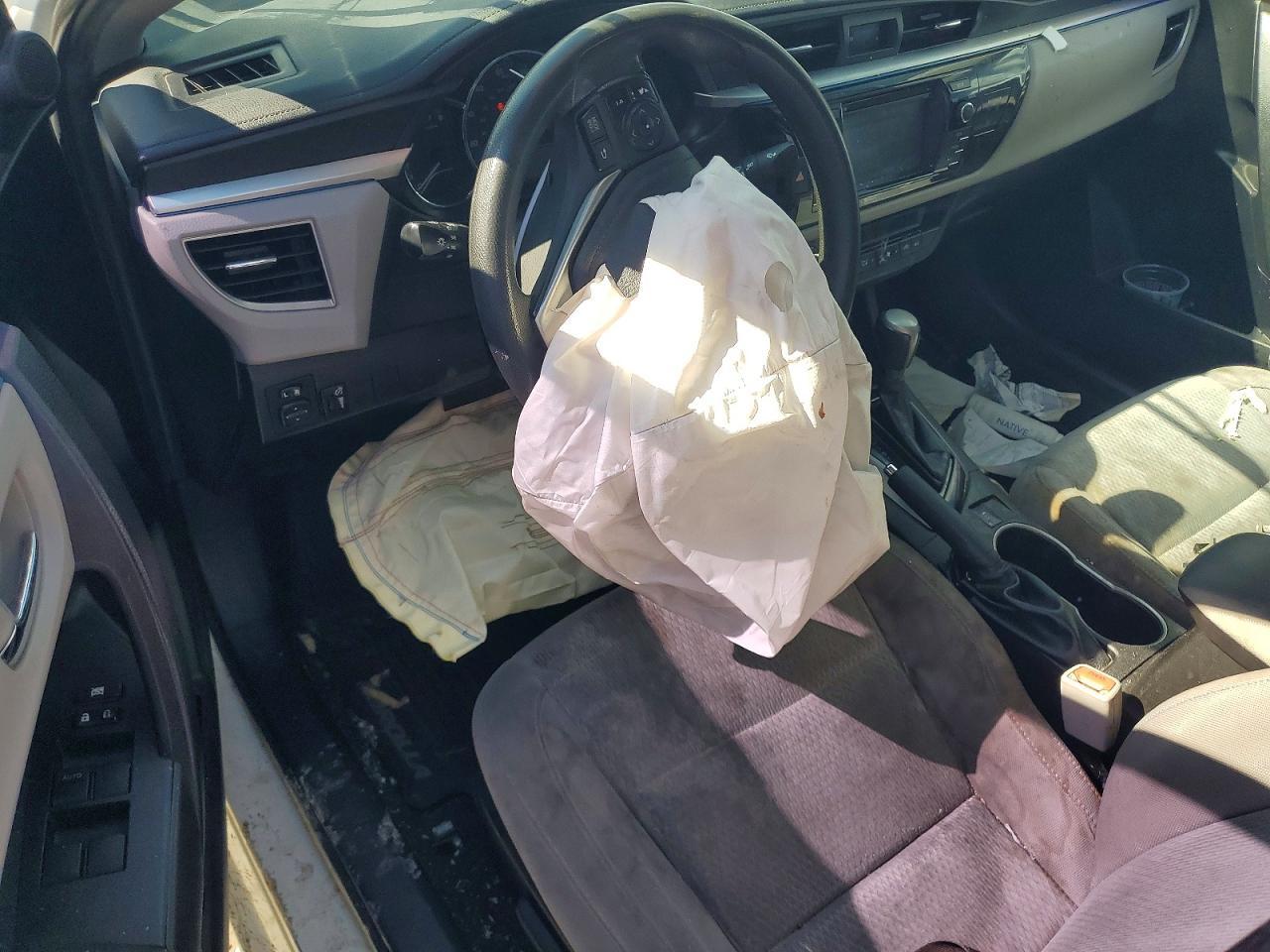 2016 TOYOTA COROLLA