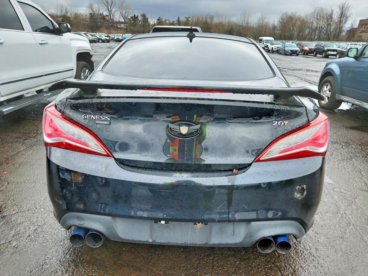 2013 HYUNDAI GENESIS