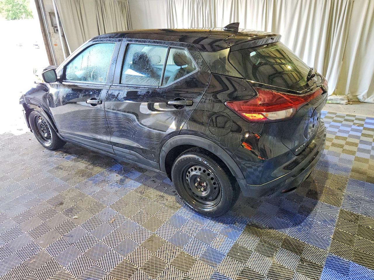 2024 NISSAN KICKS