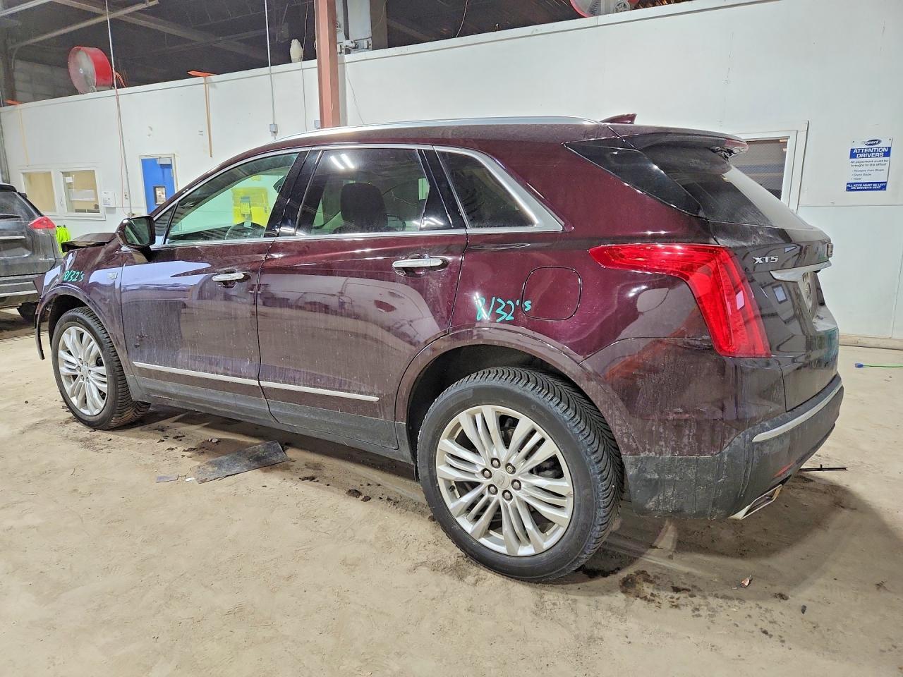2017 CADILLAC XT5