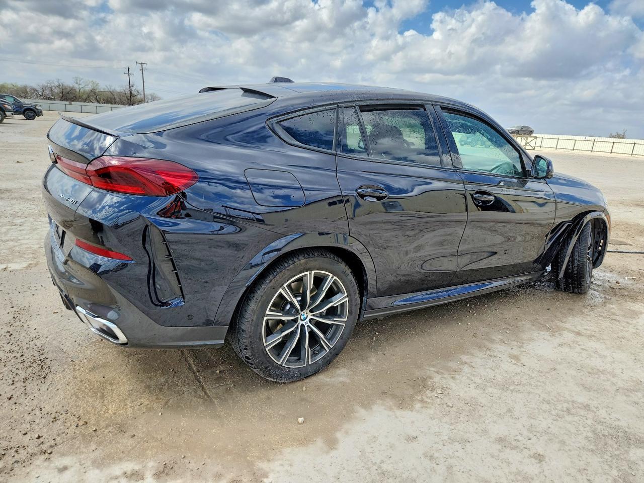 2026 BMW X6