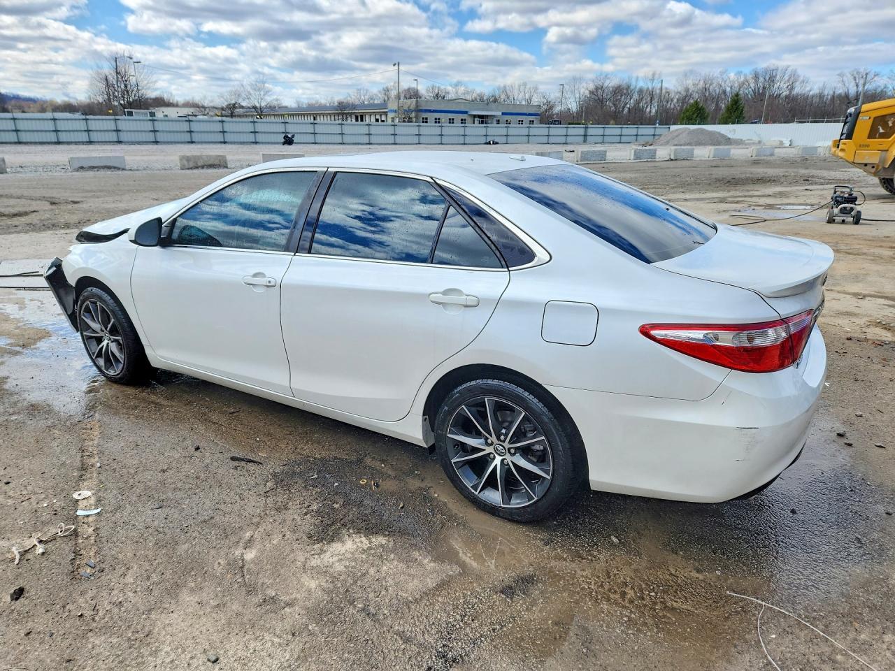 2016 TOYOTA CAMRY