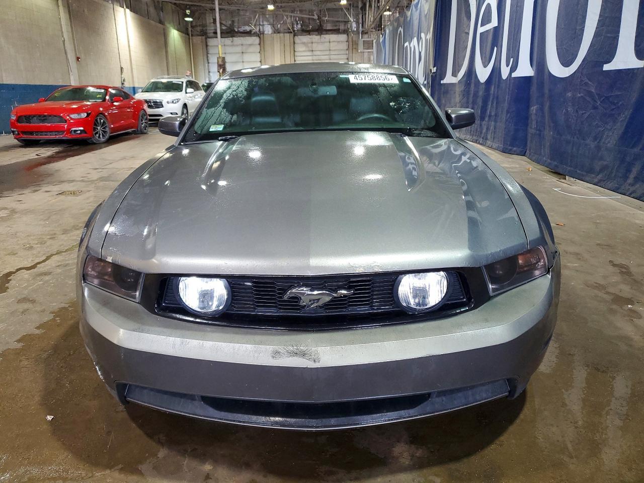 2011 FORD MUSTANG