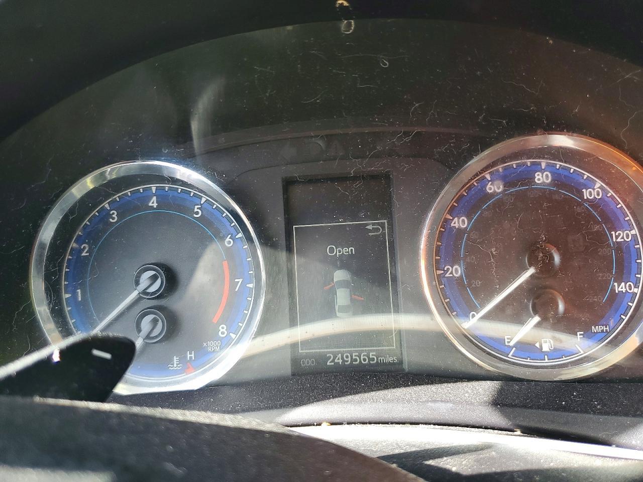 2017 TOYOTA COROLLA
