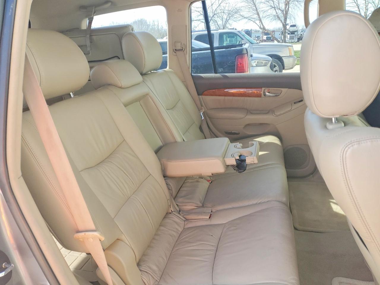 2004 LEXUS Gx 470
