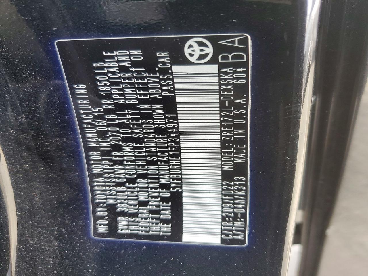 2015 TOYOTA COROLLA