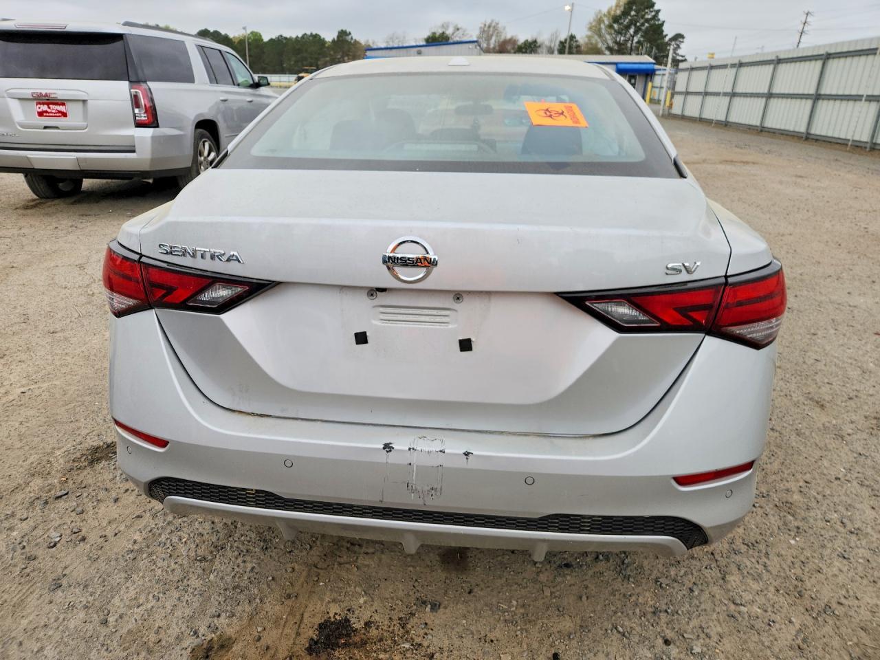 2022 NISSAN SENTRA