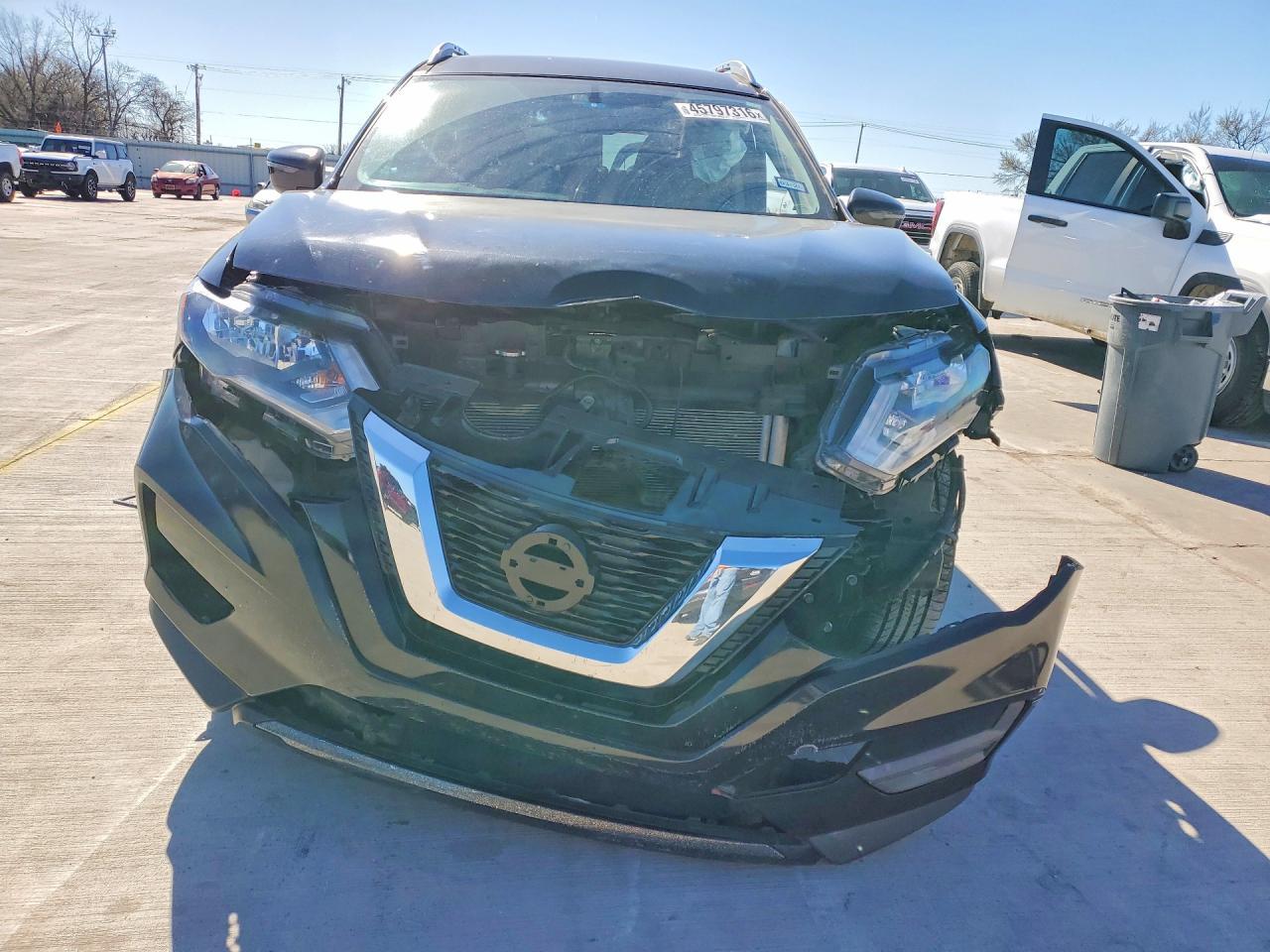 2017 NISSAN ROGUE