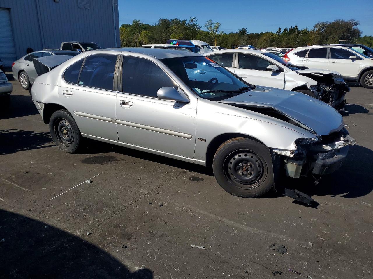2001 NISSAN ALTIMA