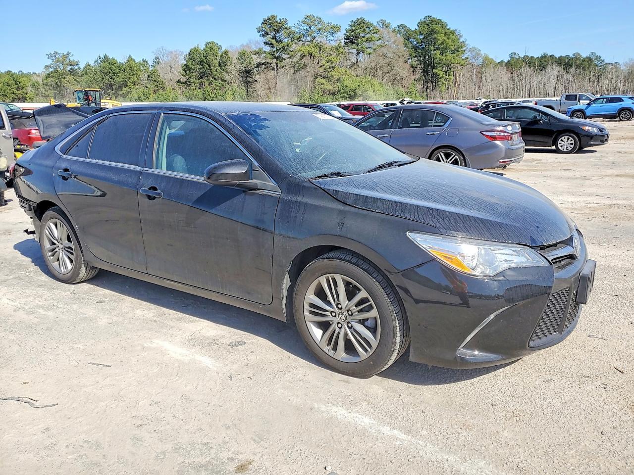 2016 TOYOTA CAMRY