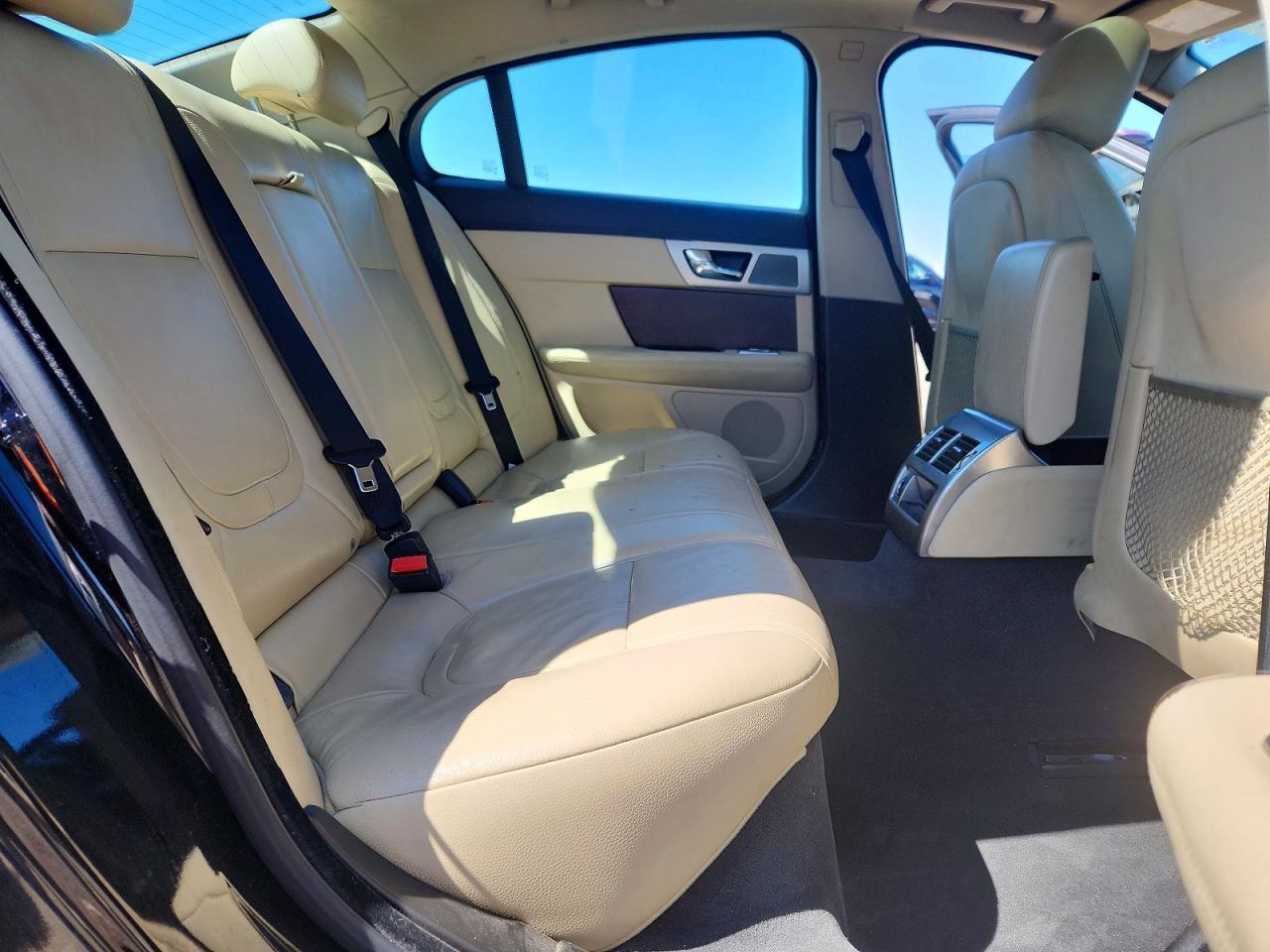 2012 JAGUAR XF
