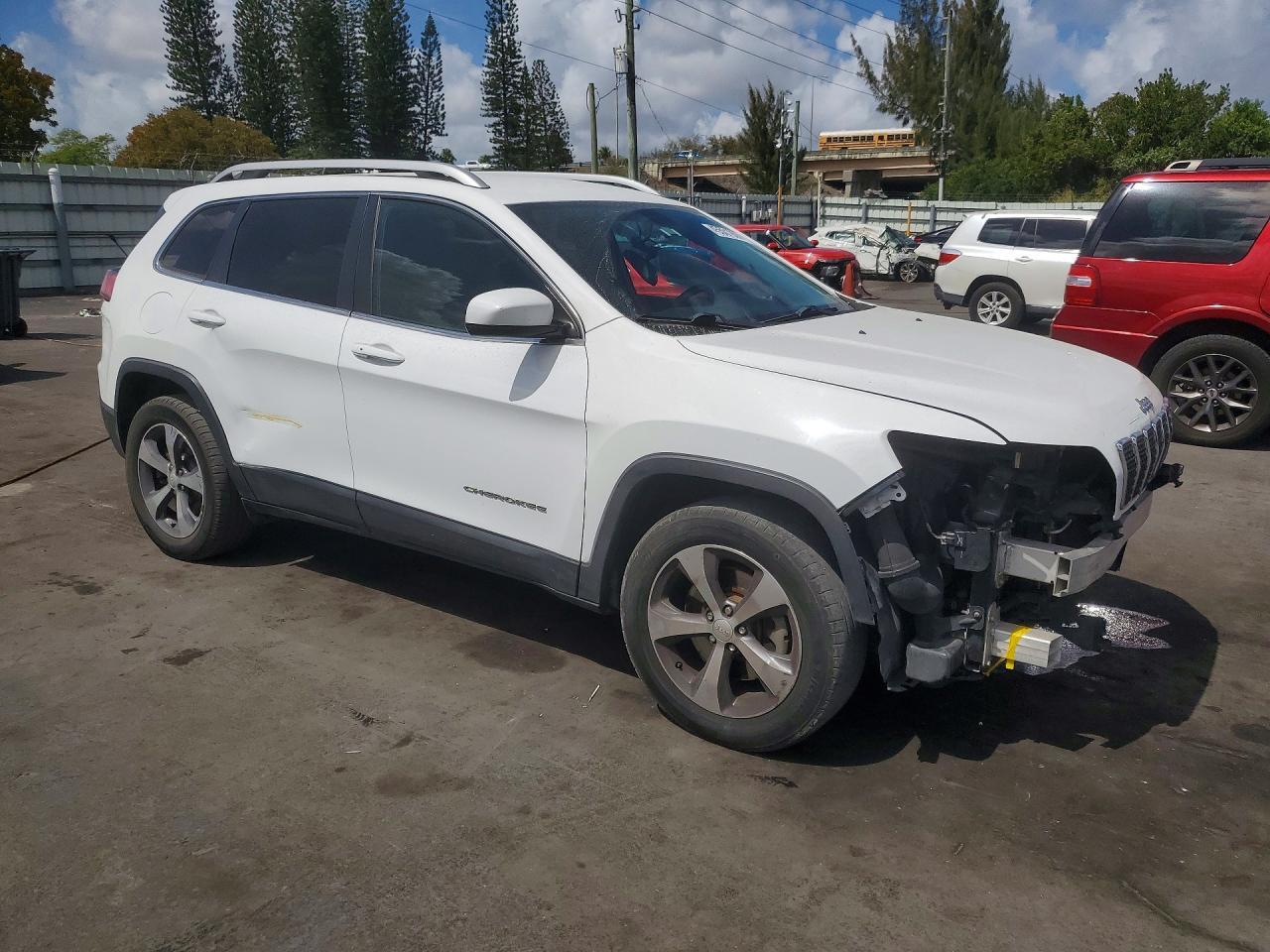 2019 JEEP CHEROKEE