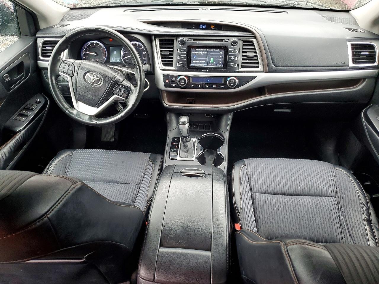 2014 TOYOTA HIGHLANDER