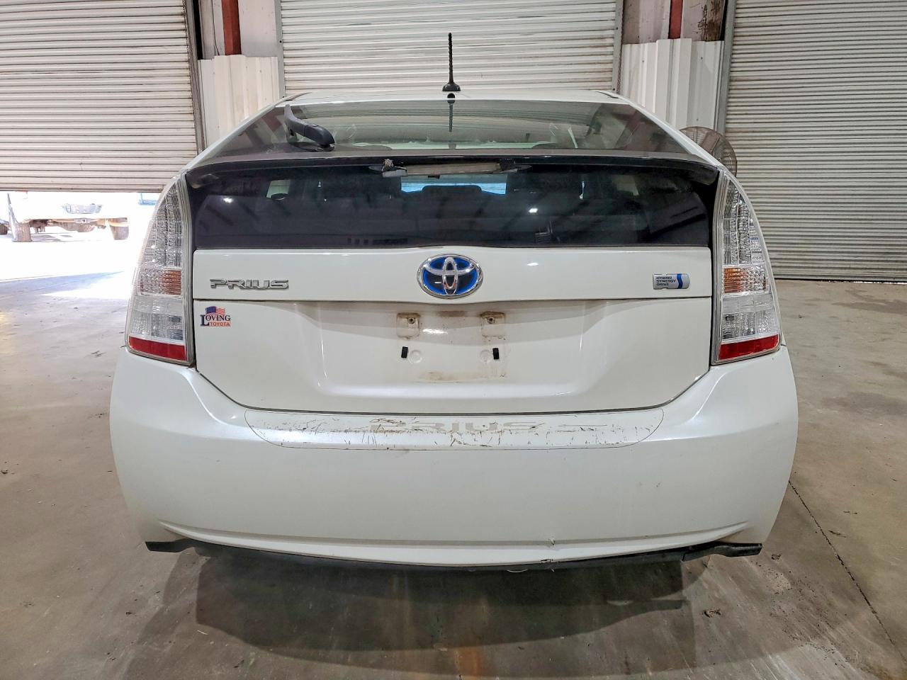 2011 TOYOTA PRIUS