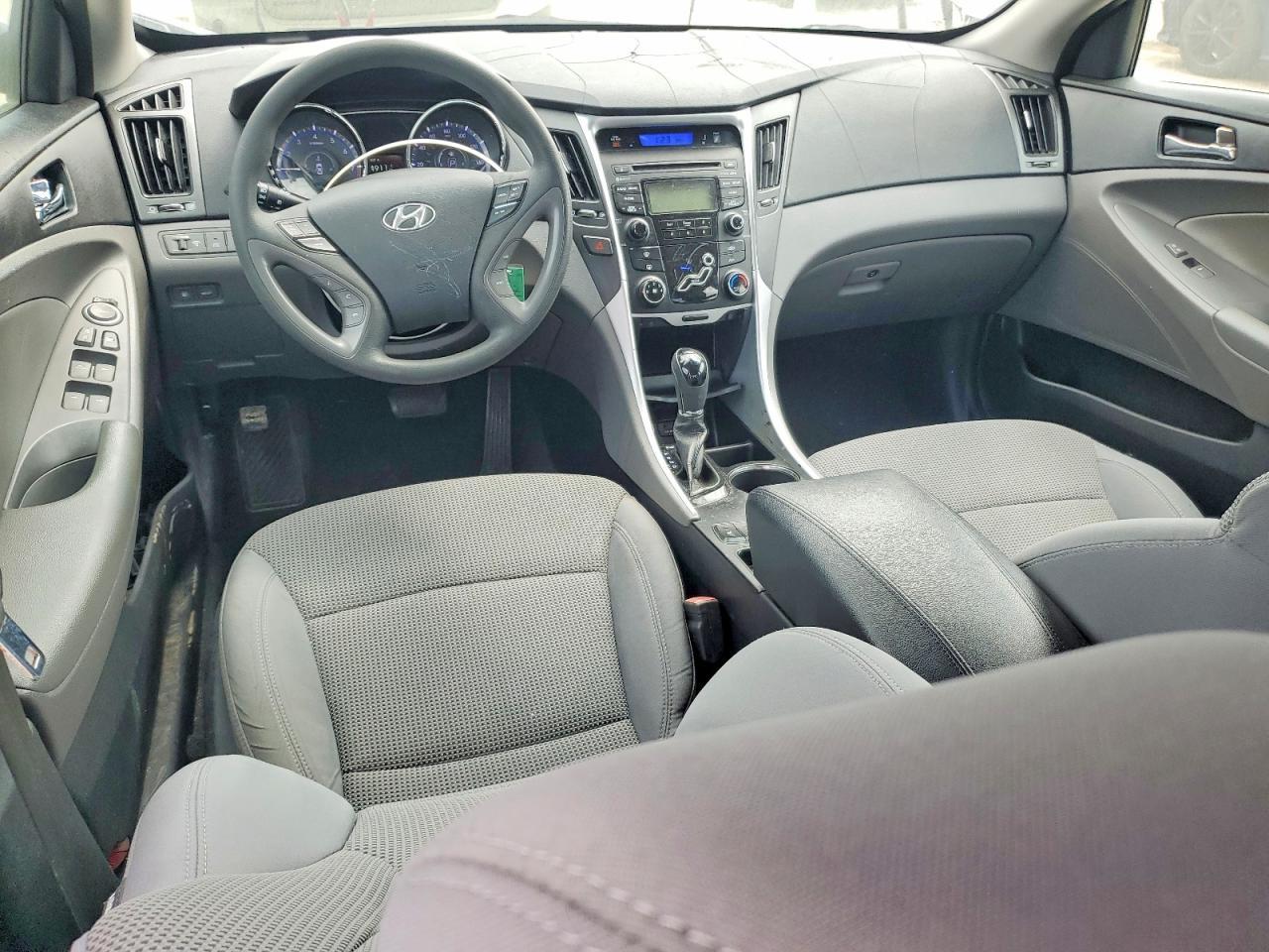 2013 HYUNDAI SONATA
