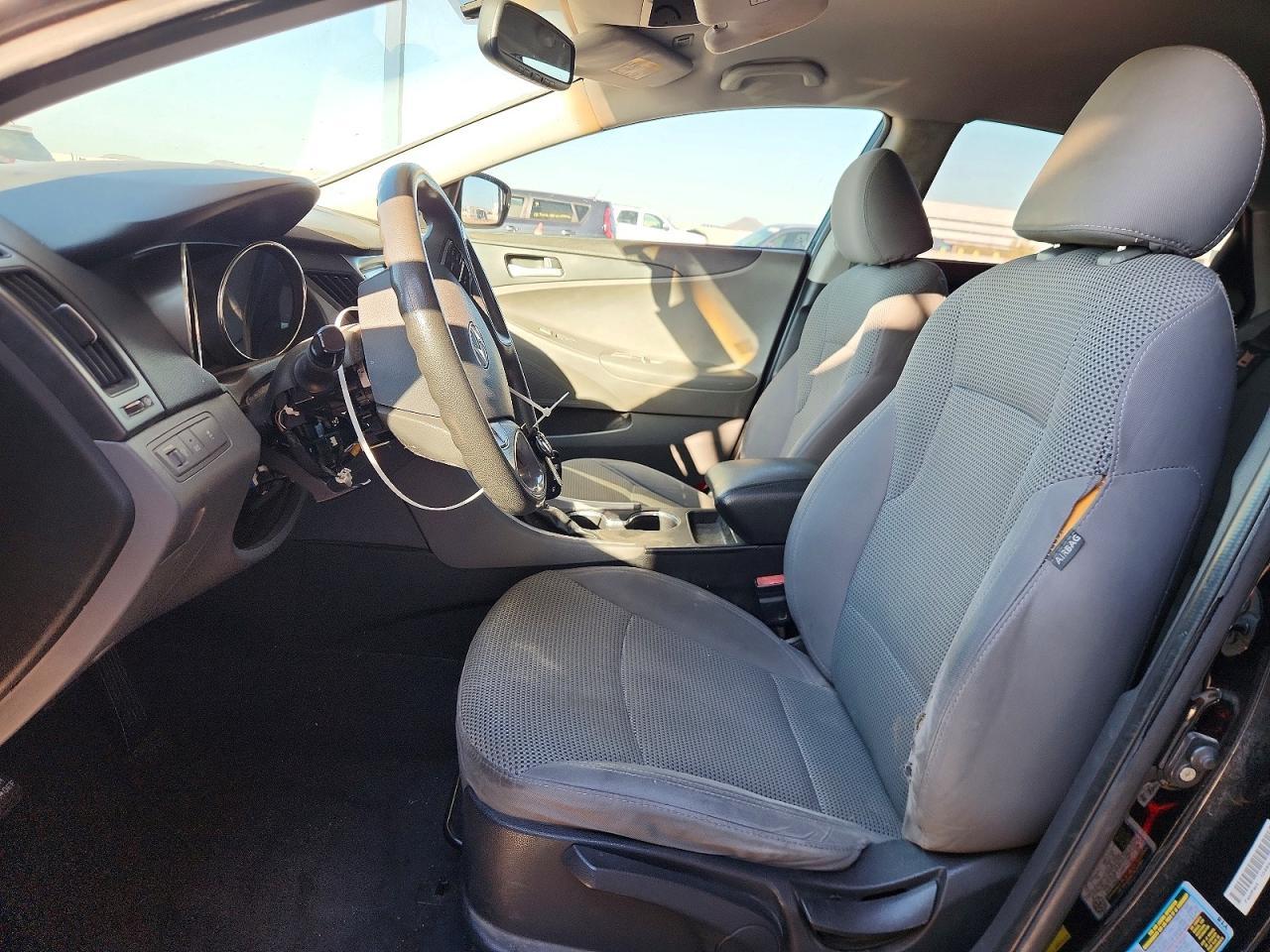 2011 HYUNDAI SONATA