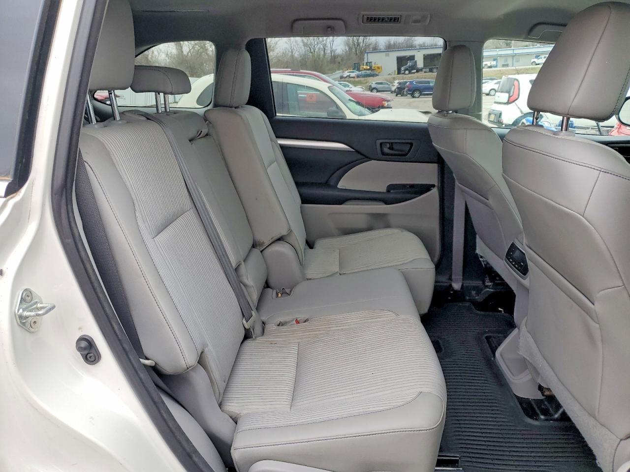 2015 TOYOTA HIGHLANDER