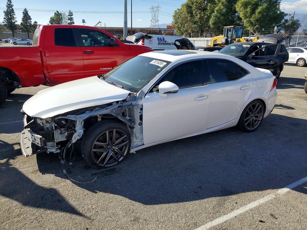 2016 LEXUS IS 200t