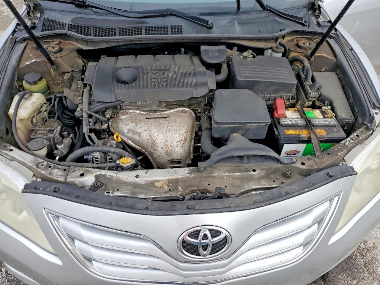 2011 TOYOTA CAMRY