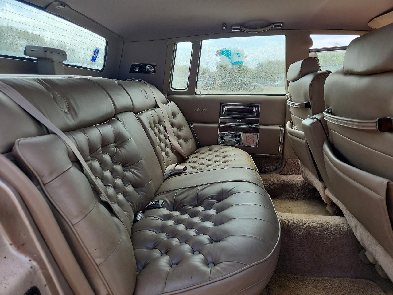 1992 CADILLAC Brougham