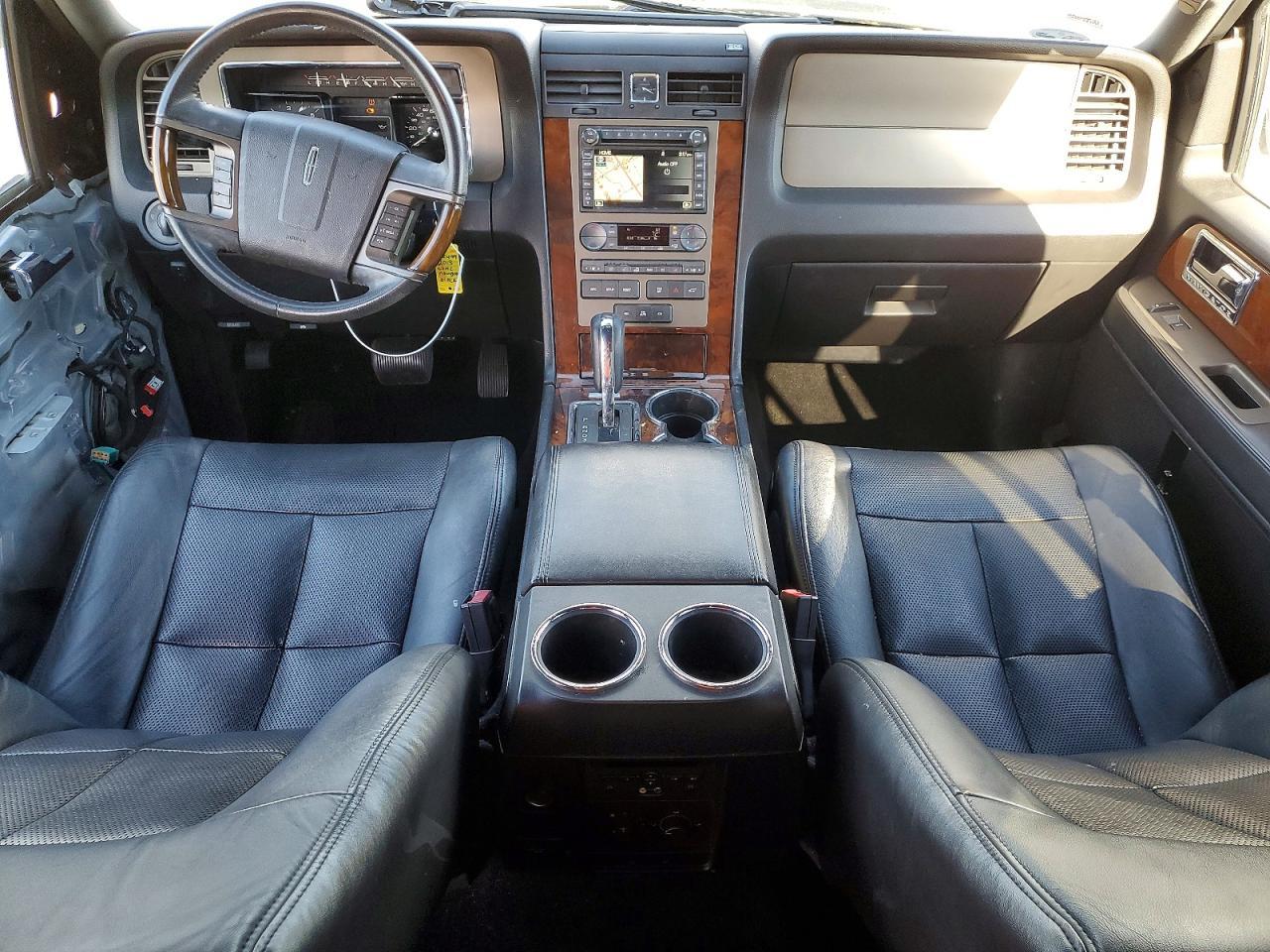 2013 LINCOLN Navigator