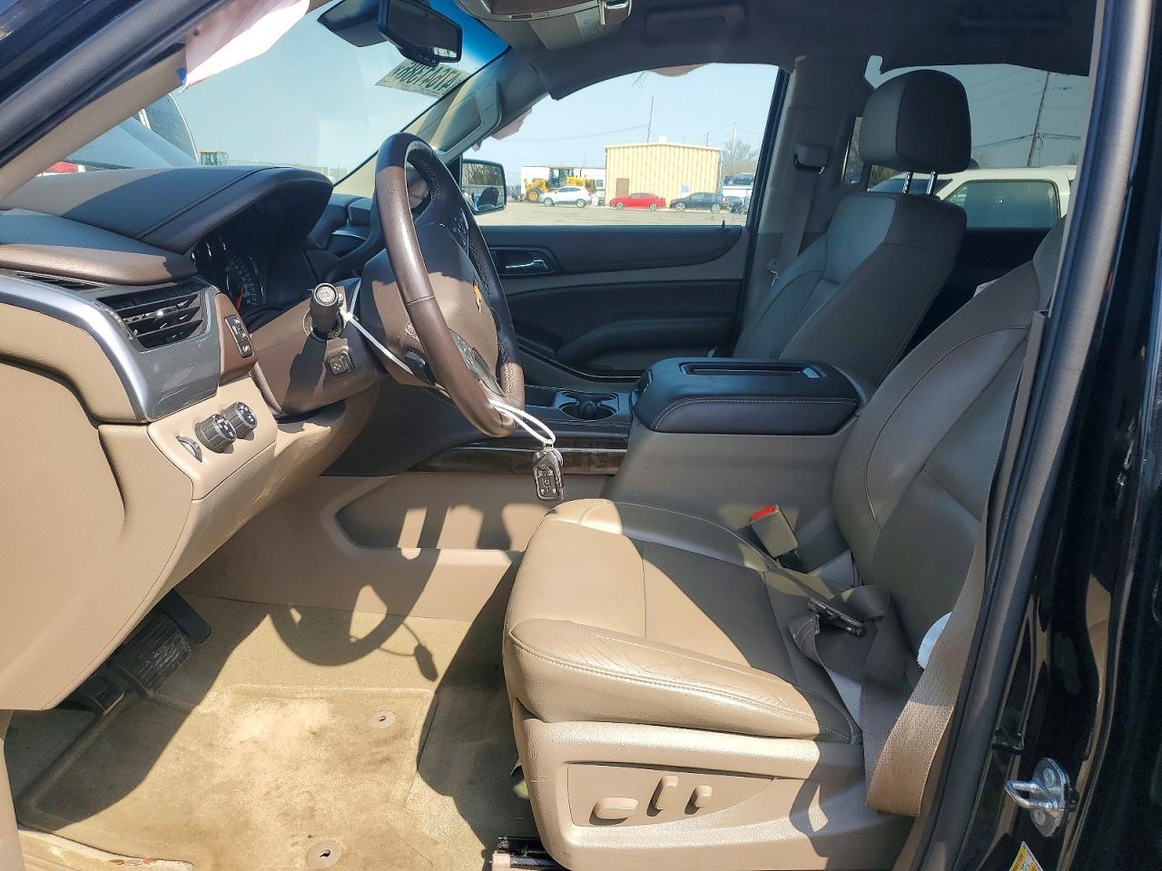 2016 CHEVROLET Suburban
