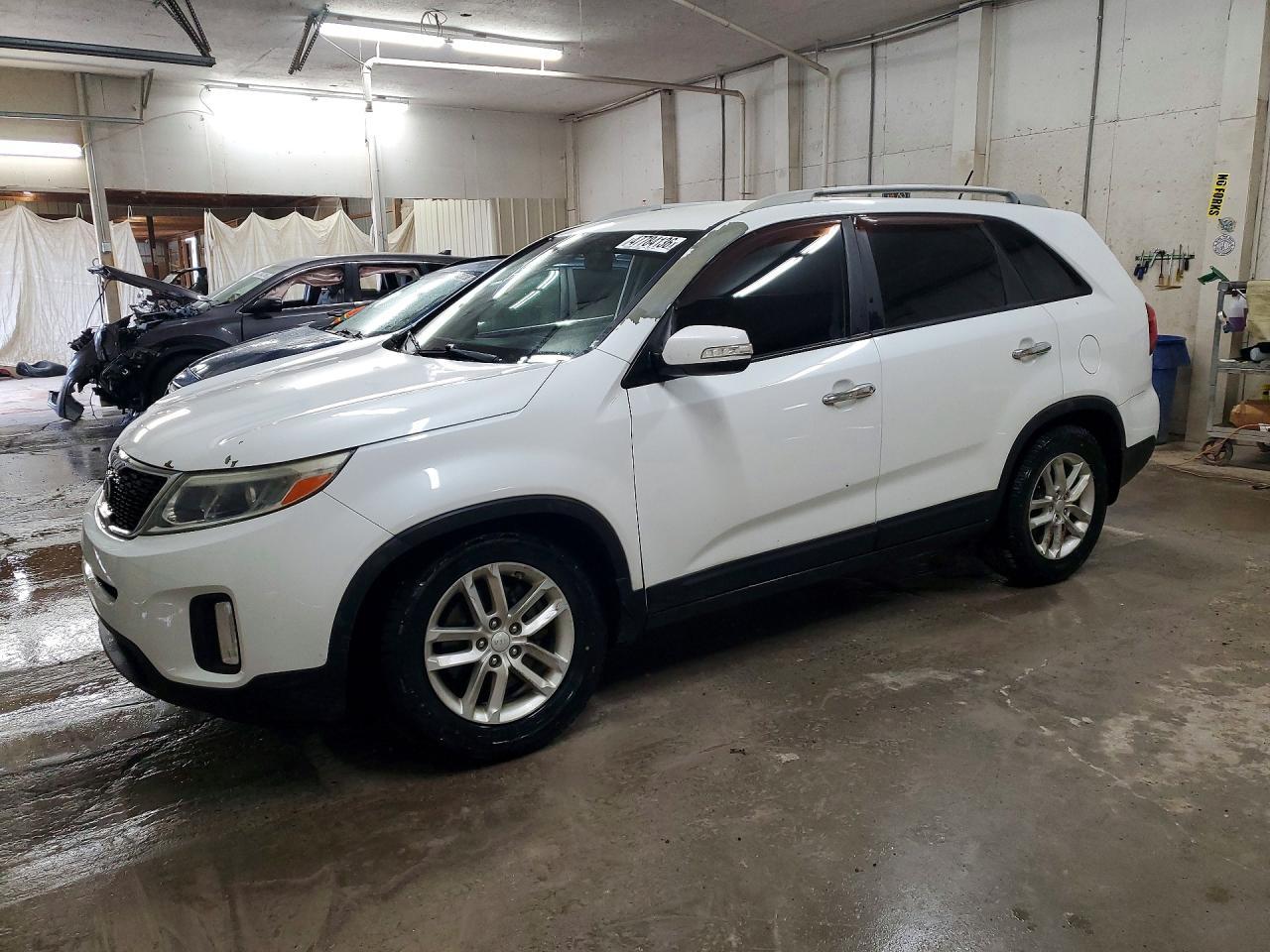 2015 KIA SORENTO