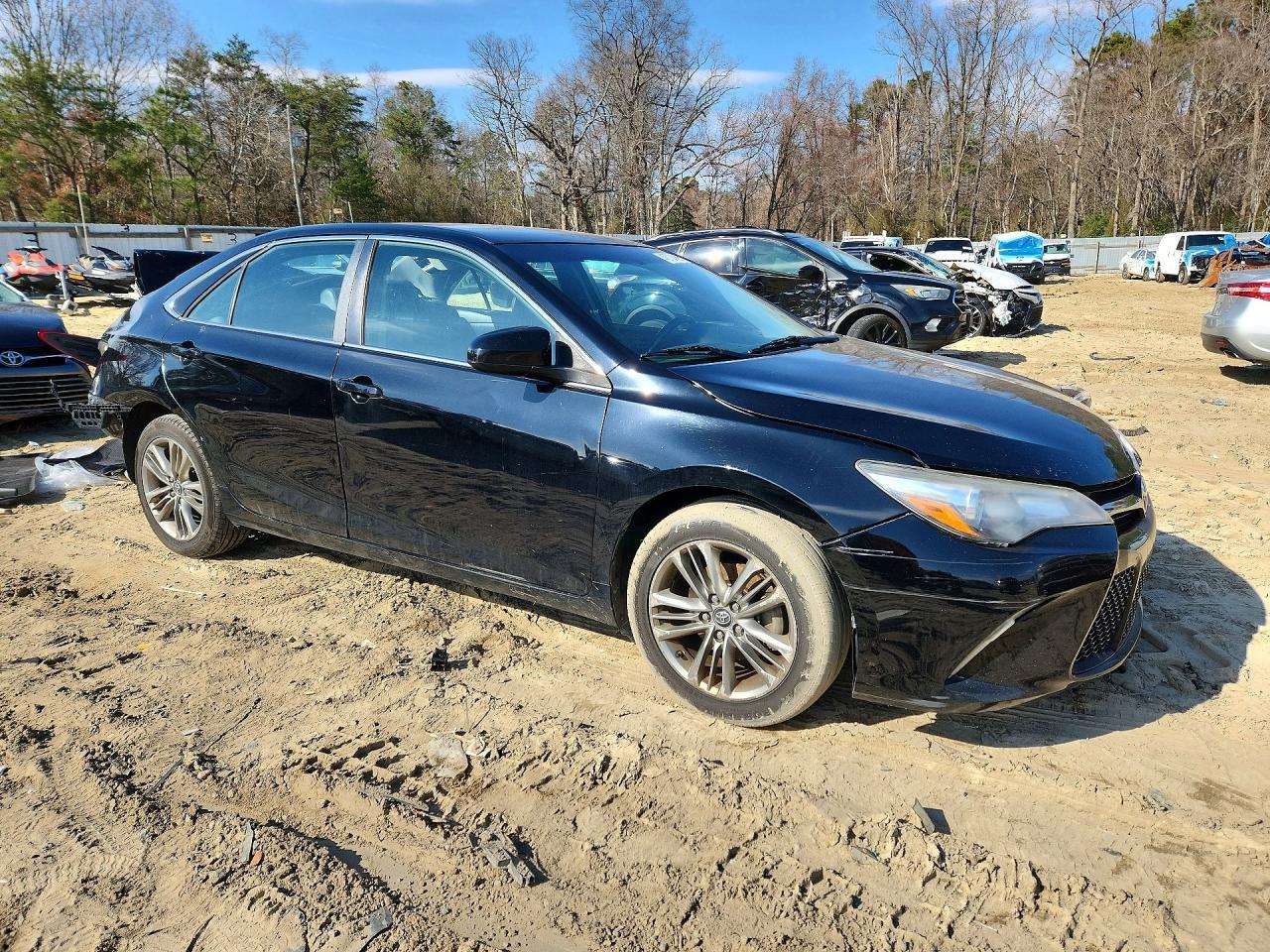 2017 TOYOTA CAMRY