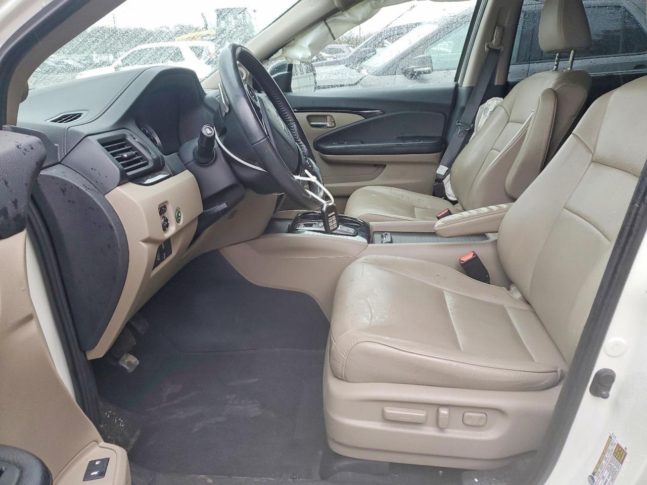 2017 HONDA PILOT