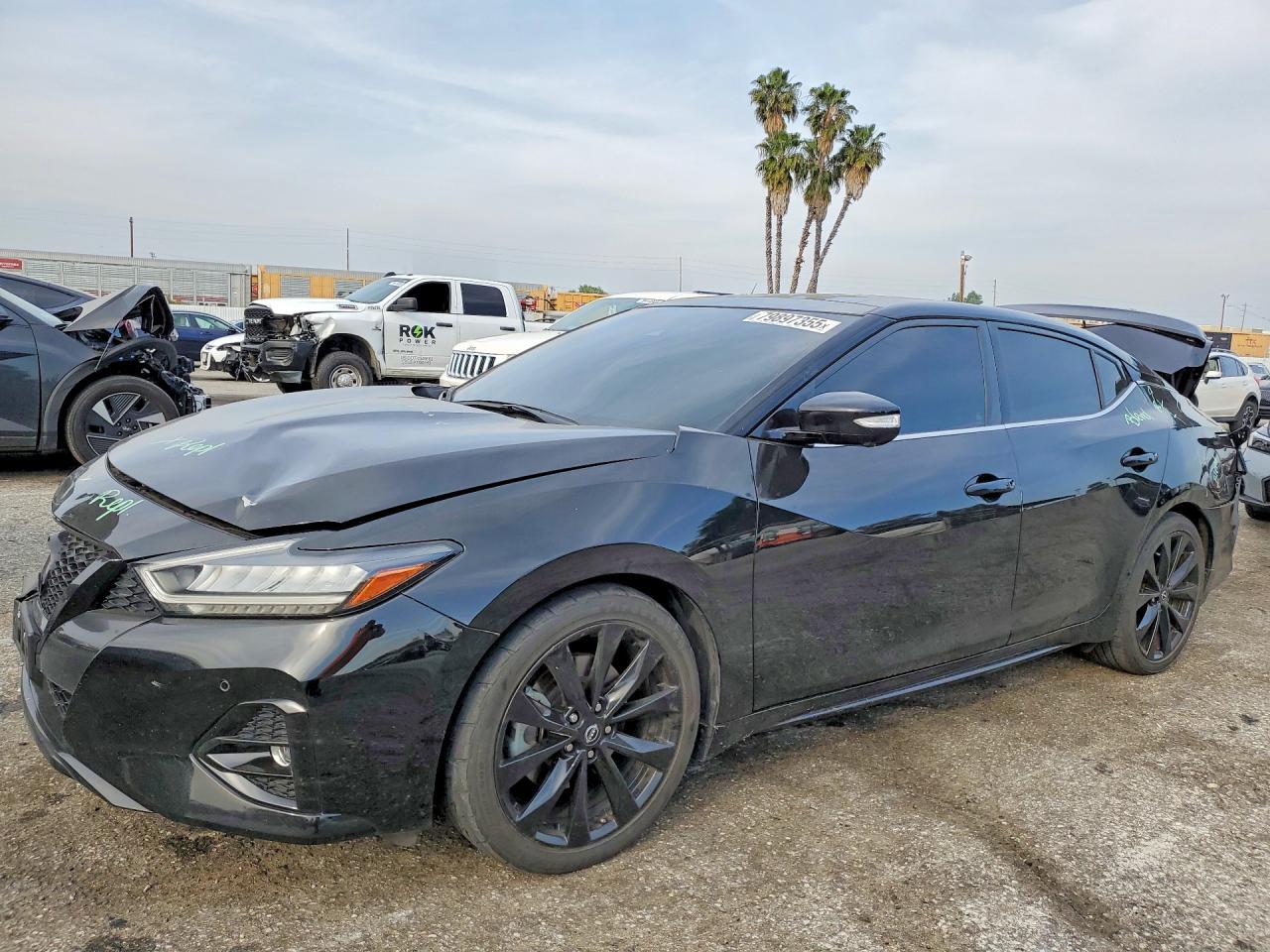 2023 NISSAN Maxima