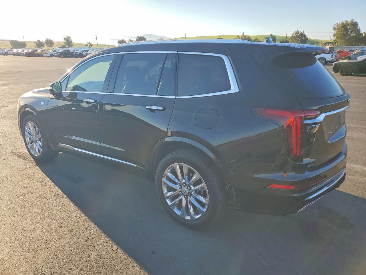 2020 CADILLAC XT6